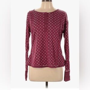 Women’s Soft Henley Style Red & White Botton Shirt with Thumb Holes Medium